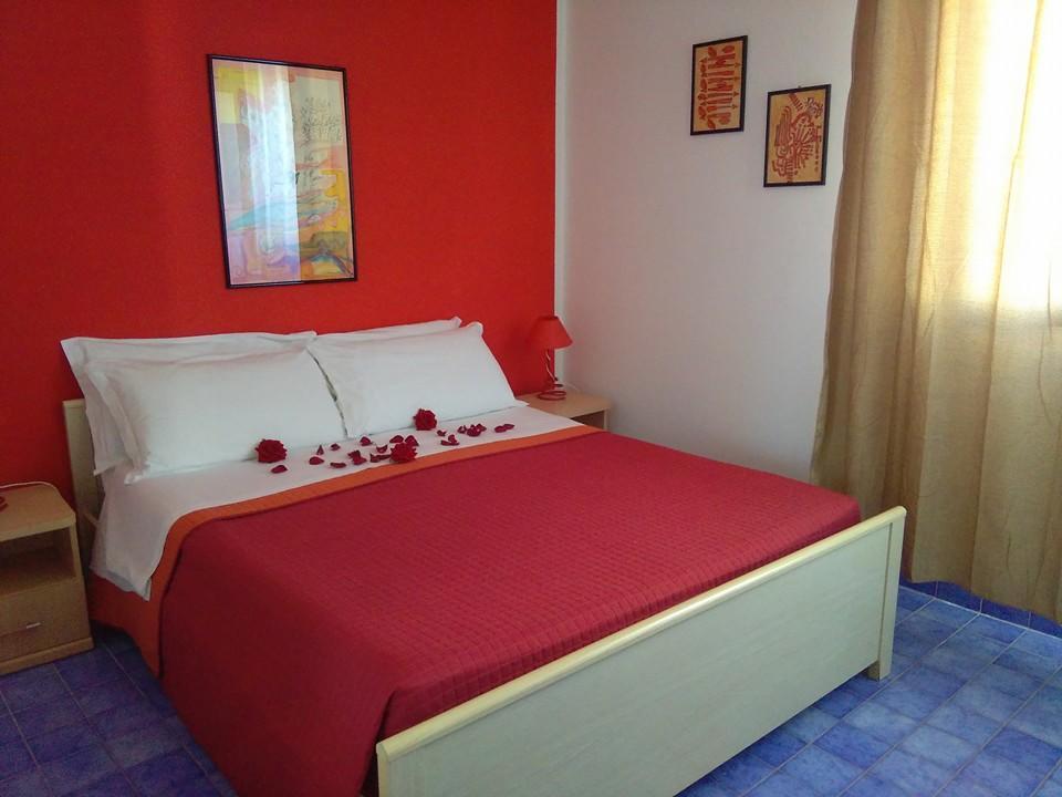 B&B Nido Colorato Fontane Bianche Luaran gambar