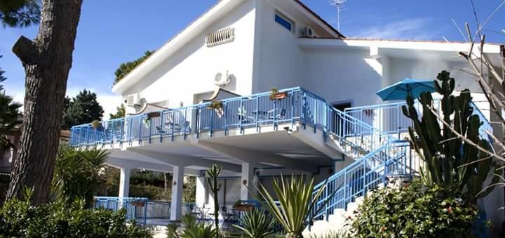 B&B Nido Colorato Fontane Bianche Luaran gambar