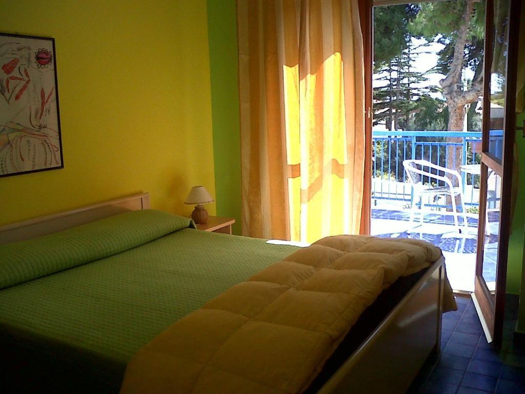 B&B Nido Colorato Fontane Bianche Luaran gambar